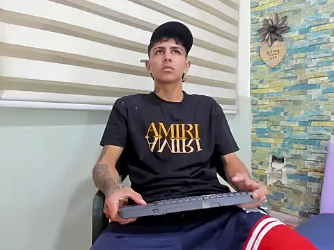 Snapshot of naughty_boy_Maicoll chatting on November 2025 11:31:02 AM naughty boy Maicoll online show from November 2025 11:31:02 AM