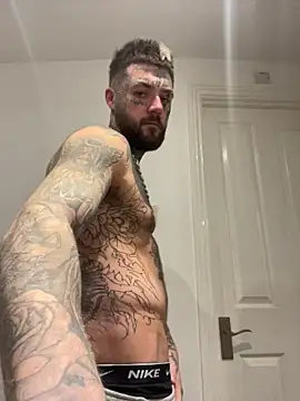 Snapshot of magicmichaell chatting on November 2025 08:30:01 PM magicmichaell online show from November 2025 08:30:01 PM