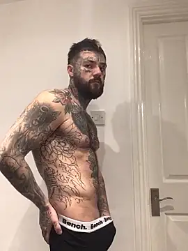 Snapshot of magicmichaell chatting on November 2025 02:20:02 PM magicmichaell online show from November 2025 02:20:02 PM