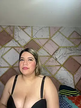 Amira Malia online show from February 2026 01:59:01 PM