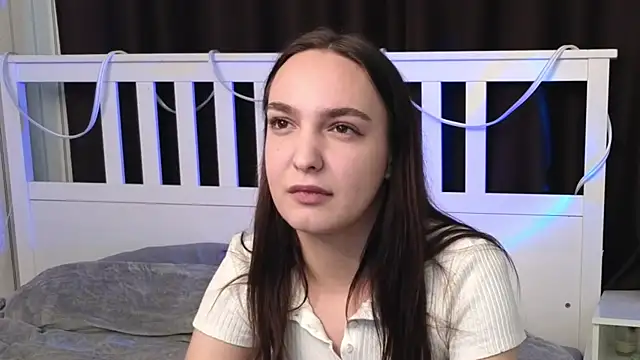 Snapshot of MishaHolme chatting on November 2025 09:43:02 AM MishaHolme online show from November 2025 09:43:02 AM