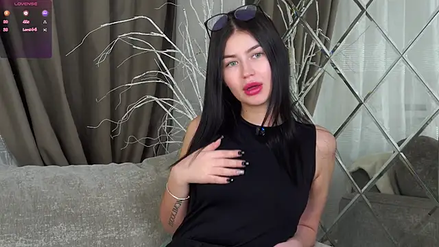 CoreenYorton online show from February 2026 01:09:01 AM