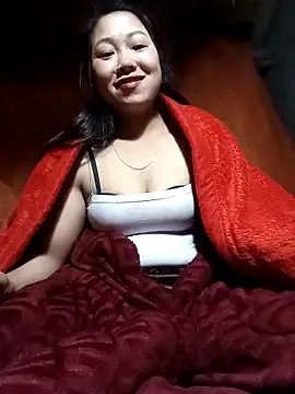 Snapshot of mi_ka_mi chatting on February 2026 07:09:02 PM mi ka mi online show from February 2026 07:09:02 PM