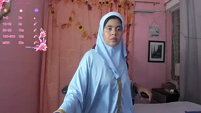 NaylaAbadi online show from February 2026 12:25:01 PM