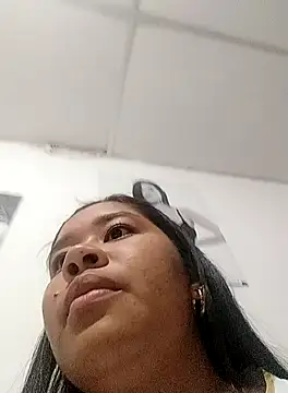 Snapshot of Sarahy- chatting on November 2025 11:21:02 PM Sarahy- online show from November 2025 11:21:02 PM