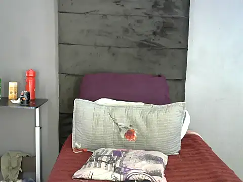 WILD KITTYxXxX online show from November 2025 03:16:02 PM