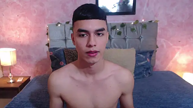 DUVAN MONTES online show from November 2025 01:10:01 PM