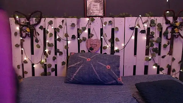 DUVAN MONTES online show from November 2025 01:11:01 PM