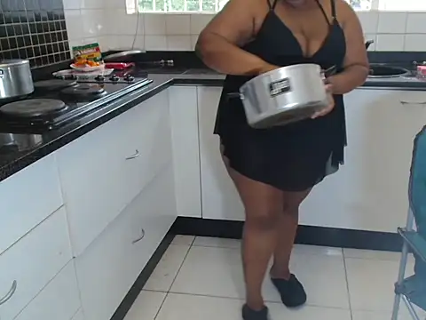 Snapshot of ChoklitBerry chatting on November 2025 09:43:02 AM ChoklitBerry online show from November 2025 09:43:02 AM