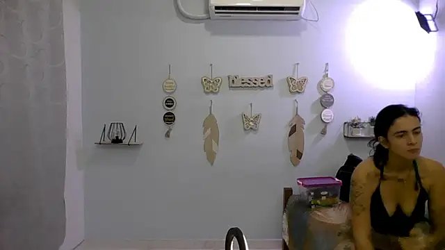 salomesmit666 online show from January 2026 07:11:01 PM