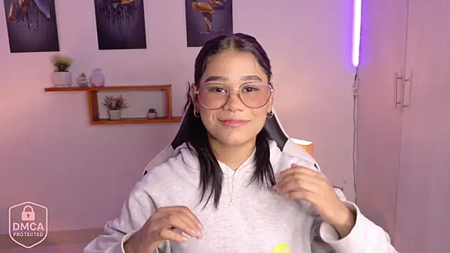 Luna sofia 1110 online show from November 2025 12:00:02 AM