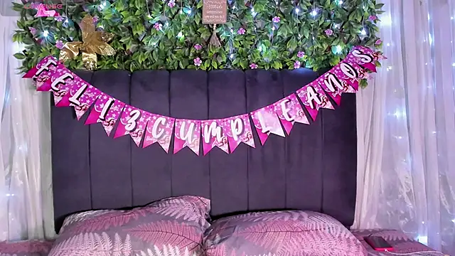 Evelin888 online show from January 2026 09:51:01 PM