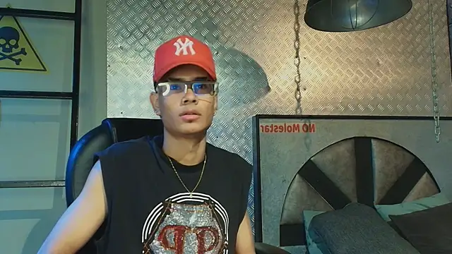 PeterSanders1 online show from November 2025 11:20:02 AM