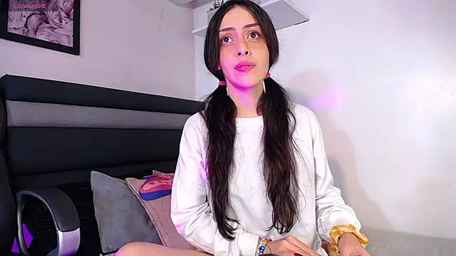 Snapshot of DahliaVex_ chatting on November 2025 11:46:02 AM DahliaVex online show from November 2025 11:46:02 AM