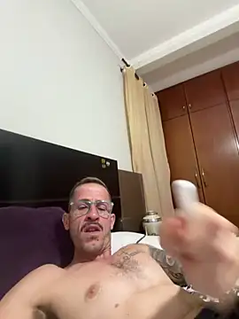 Lucasjandre online show from May 2026 12:51:02 AM