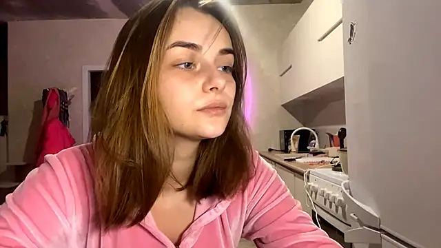 GeralynChiszar online show from December 2025 01:13:01 AM