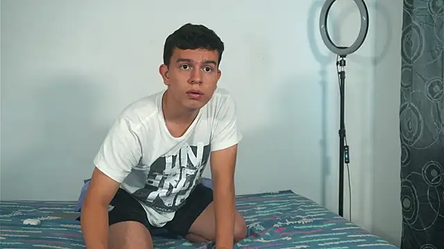 Max ethan5 online show from November 2025 09:31:02 PM