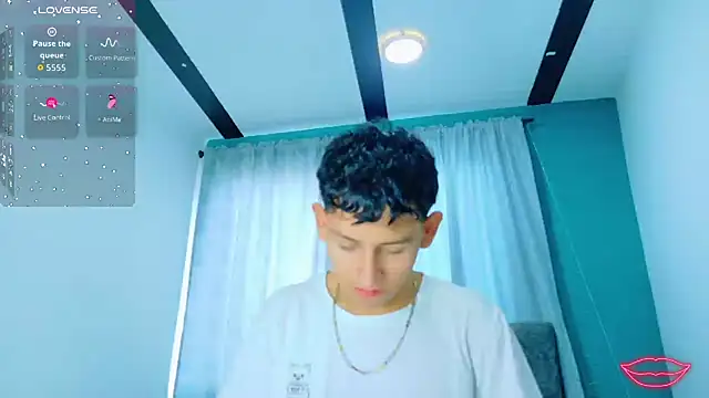 Snapshot of FelipeGonzalezz chatting on December 2025 12:53:02 PM FelipeGonzalezz online show from December 2025 12:53:02 PM