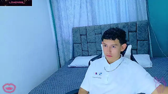 Snapshot of FelipeGonzalezz chatting on January 2026 12:32:01 PM FelipeGonzalezz online show from January 2026 12:32:01 PM