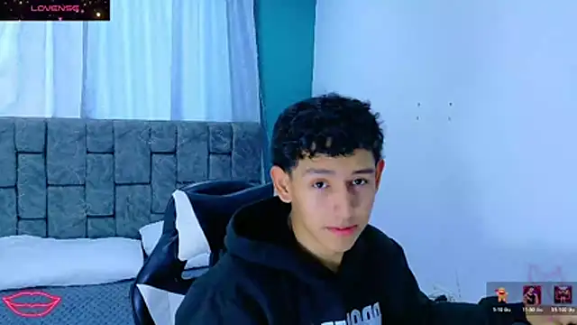 Snapshot of FelipeGonzalezz chatting on January 2026 12:32:02 PM FelipeGonzalezz online show from January 2026 12:32:02 PM