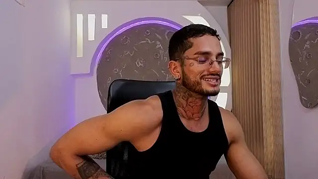 Snapshot of Alanrodgers chatting on May 2026 02:45:01 PM Alanrodgers online show from May 2026 02:45:01 PM