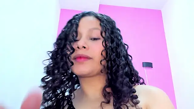 Snapshot of Veronica_sexy69 chatting on November 2025 07:13:01 PM Veronica sexy69 online show from November 2025 07:13:01 PM