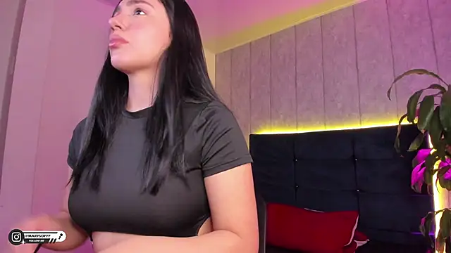 Snapshot of marysofff chatting on December 2025 08:25:01 PM marysofff online show from December 2025 08:25:01 PM