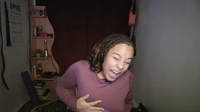 PrettyLittleProblem online show from November 2025 02:06:01 PM