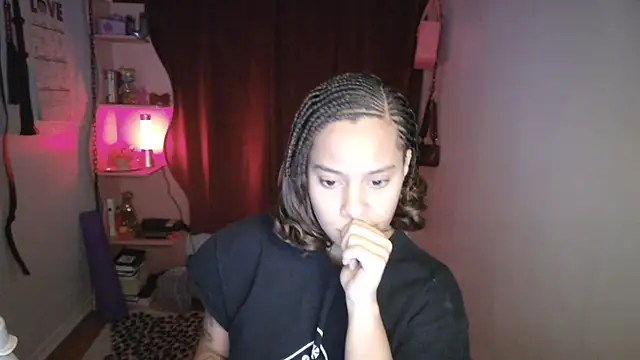 PrettyLittleProblem online show from November 2025 04:27:01 PM