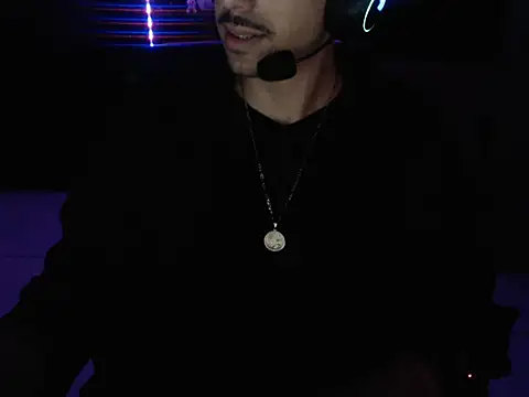 Snapshot of ExItEdErabbtis chatting on November 2025 01:48:01 AM ExItEdErabbtis online show from November 2025 01:48:01 AM