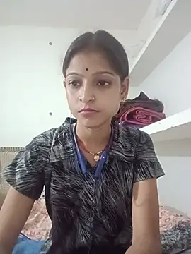 Snapshot of Mohnicute chatting on June 2026 06:07:02 PM Mohnicute online show from June 2026 06:07:02 PM