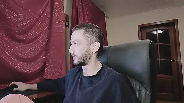 333Alone in theDark777 online show from November 2025 02:32:01 PM