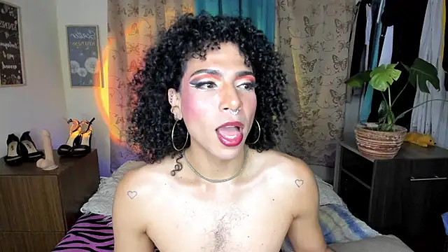 Snapshot of Angel_White25 chatting on April 2026 02:02:01 AM Angel White25 online show from April 2026 02:02:01 AM