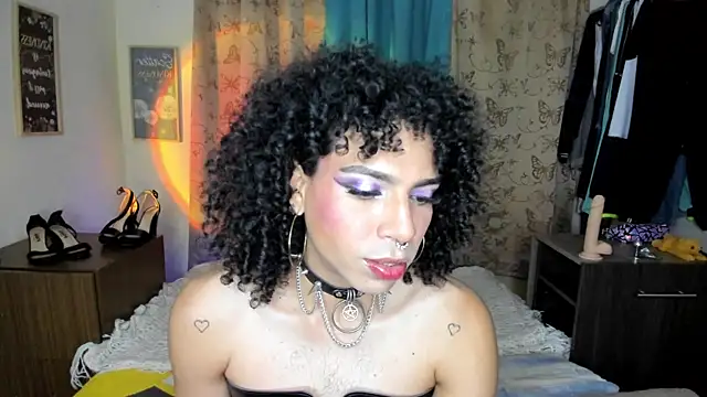 Snapshot of Angel_White25 chatting on April 2026 02:31:01 AM Angel White25 online show from April 2026 02:31:01 AM