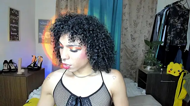 Snapshot of Angel_White25 chatting on April 2026 12:48:01 AM Angel White25 online show from April 2026 12:48:01 AM
