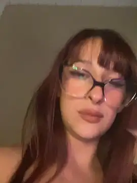 Taurina0105 online show from April 2026 06:47:02 AM