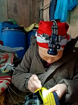 girl-hot2x online show from January 2026 02:15:01 AM