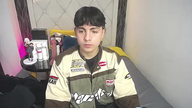 Samu FoXXX online show from November 2025 08:18:02 PM