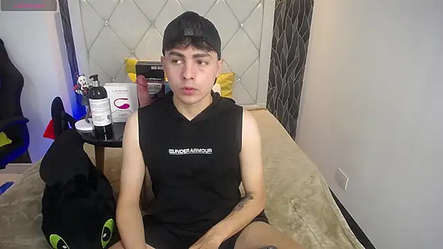 Samu FoXXX online show from November 2025 08:20:01 PM