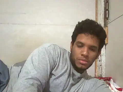 Snapshot of josecamsex27 chatting on February 2026 03:23:01 AM josecamsex27 online show from February 2026 03:23:01 AM