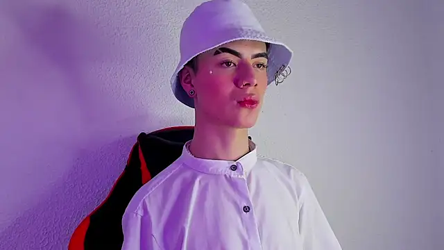 divine philp77 online show from November 2025 11:59:02 PM