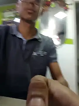 yesua28 online show from December 2025 07:09:01 PM