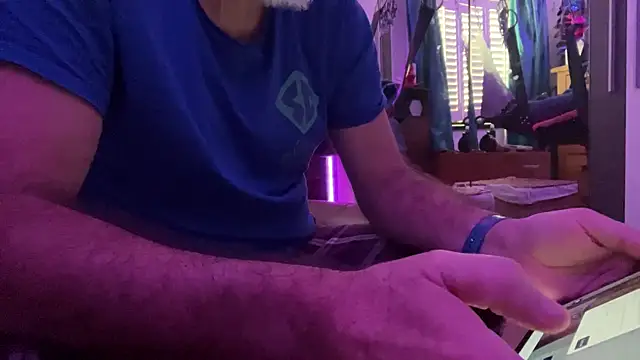 Snapshot of LeatherSdaddy chatting on April 2026 08:01:01 AM LeatherSdaddy online show from April 2026 08:01:01 AM