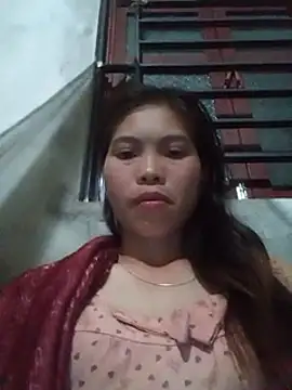 chim-yen online show from November 2025 01:21:02 PM