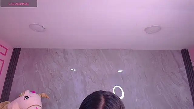 Snapshot of Violetta_jhonson_a chatting on November 2025 03:45:02 AM Violetta jhonson a online show from November 2025 03:45:02 AM