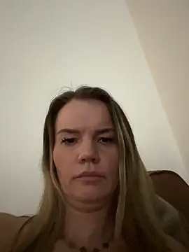 Cutebrowneyes  online show from January 2026 12:49:02 AM