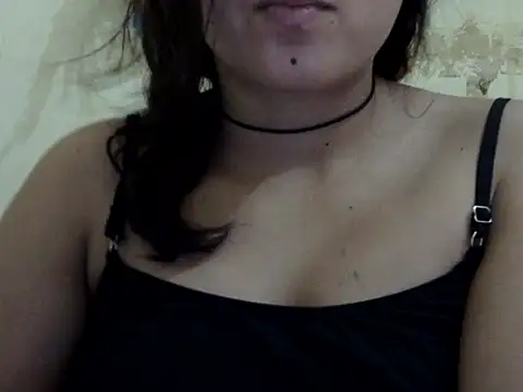 Snapshot of Anika_Singh chatting on April 2026 09:37:01 AM Anika Singh online show from April 2026 09:37:01 AM