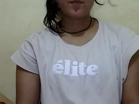 Snapshot of Anika_Singh chatting on April 2026 02:44:02 PM Anika Singh online show from April 2026 02:44:02 PM