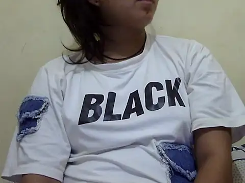 Snapshot of Anika_Singh chatting on June 2026 09:54:01 AM Anika Singh online show from June 2026 09:54:01 AM