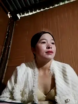 Snapshot of may-man chatting on December 2025 05:37:02 AM may-man online show from December 2025 05:37:02 AM